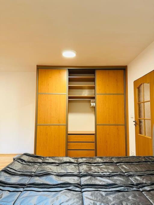 Family-Friendly Prague 5 Stay Exterior foto