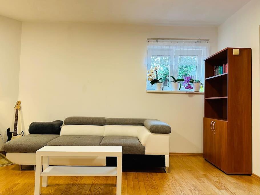 Family-Friendly Prague 5 Stay Exterior foto